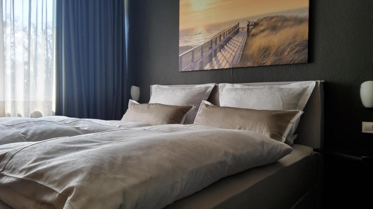 Schloss Hotel Gbr デュッセルドルフ エクステリア 写真